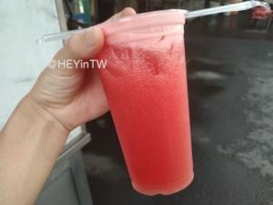 台湾「西瓜汁」味と色が薄い？